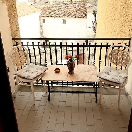 Il Sasso 3* Sasso di Castalda