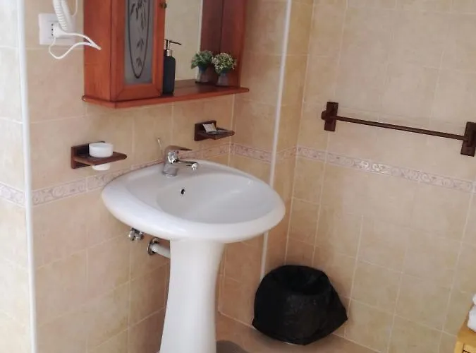 Il Sasso 3* Sasso di Castalda